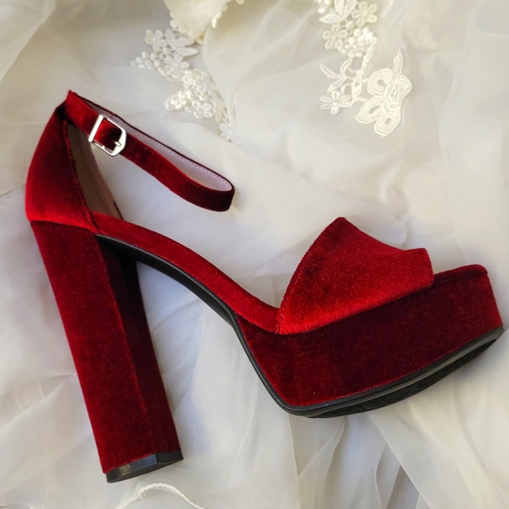 Red velvet Chinese Laundry 6in Heels